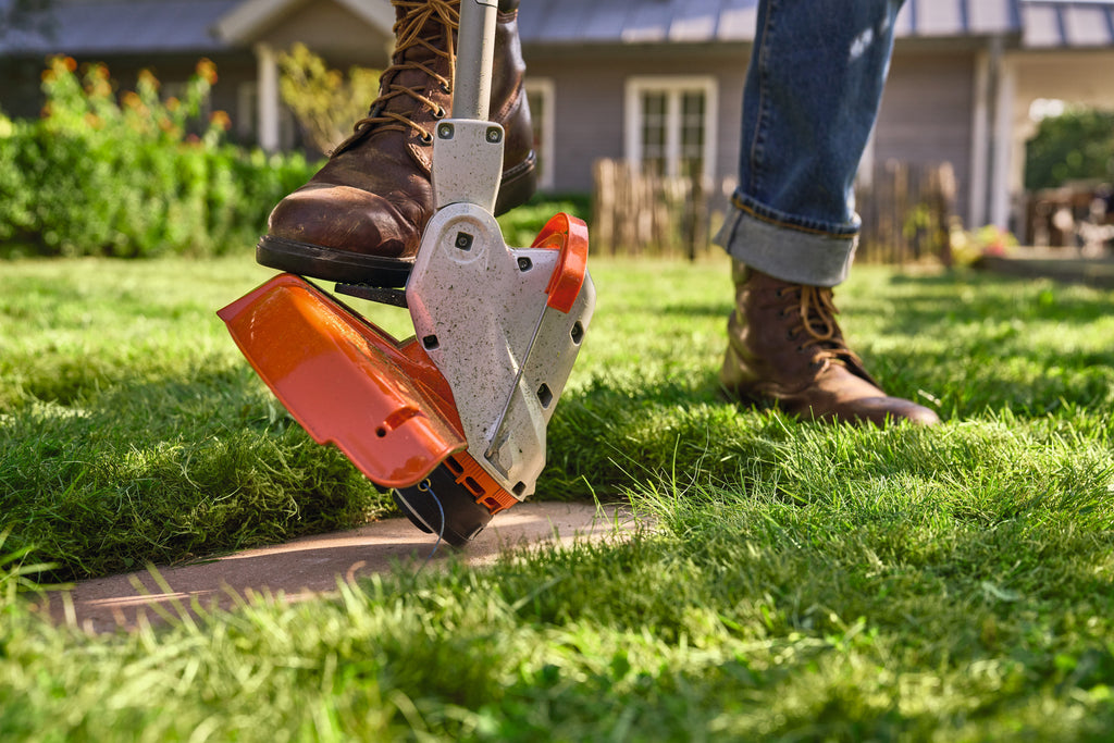 Stihl FSA 50 Battery Powered Trimmer | Set Includes AK 10 Battery & AL 101 Charger