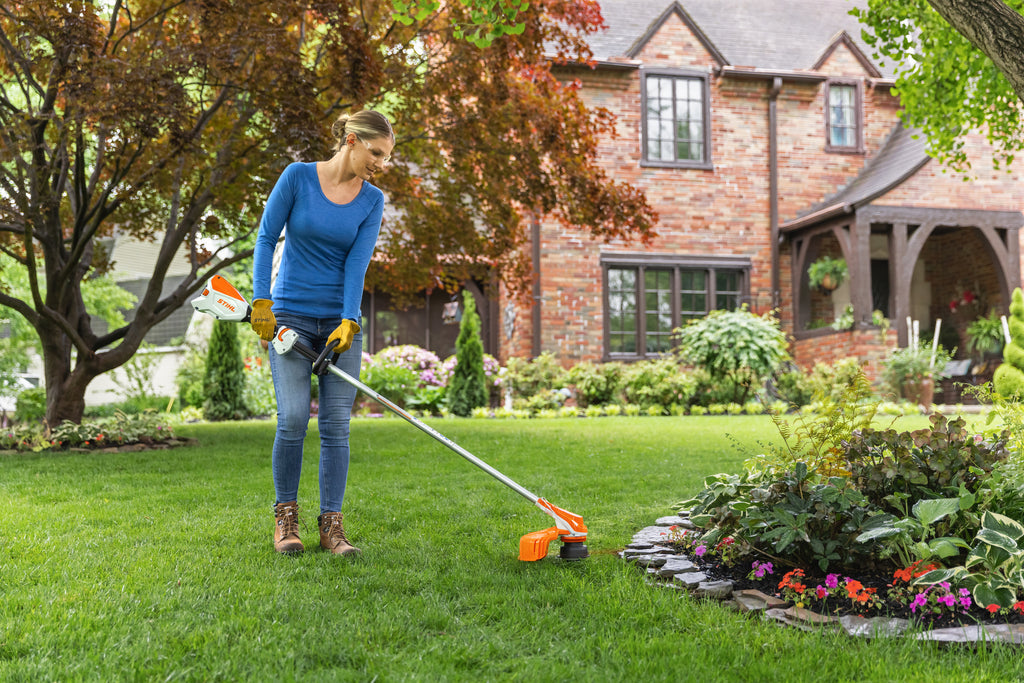 Stihl FSA 60 R Battery Powered Grass Trimmer | Set includes AK 20 Battery & AL 101 Charger