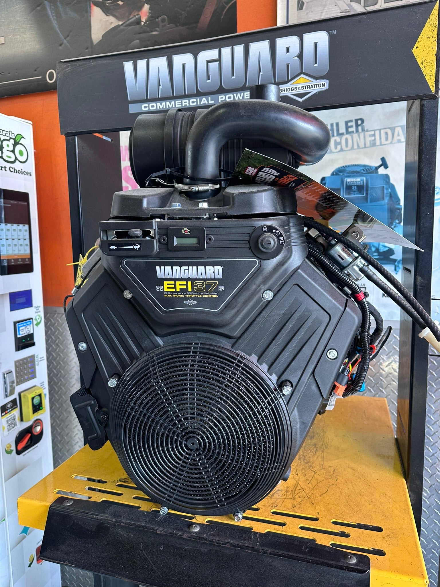Briggs & Stratton Vanguard 37hp Vertical Engine | 4" x 1-1/8" PTO