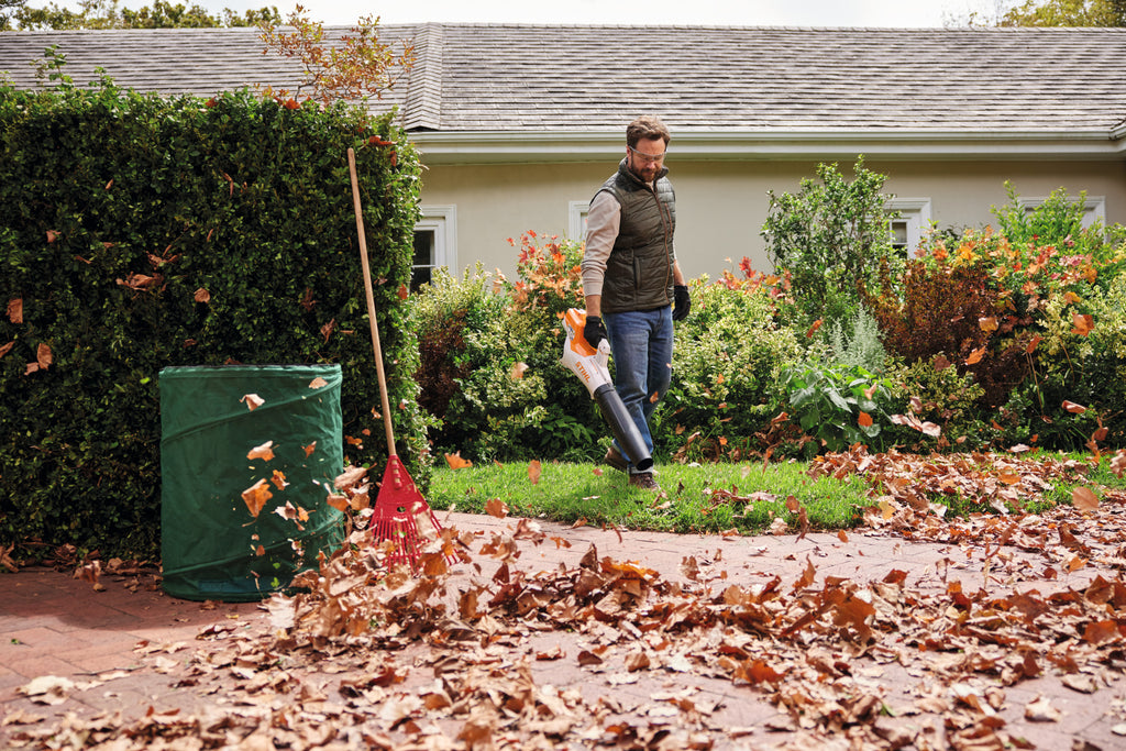 Stihl BGA 50 Battery Powered Handheld Blower | Set includes AK 20 Battery & AL 101 Charger
