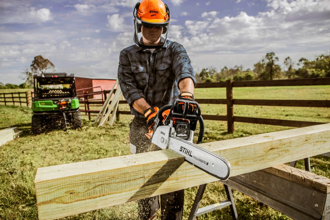 Stihl MS 250 Gas Chainsaw | 18" Guide Bar .325" Pitch .050" Gauge