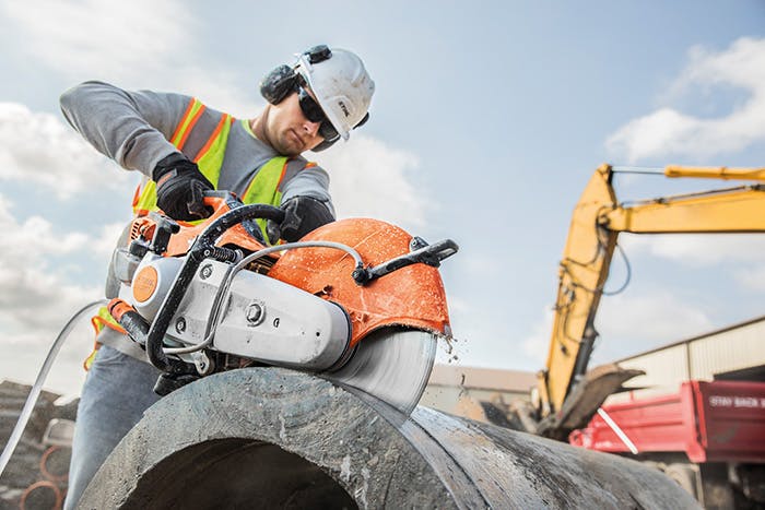 Stihl TS 500i Professional Concrete Cutter | 14" Cutting Wheel, Electronic Water Control, EFI
