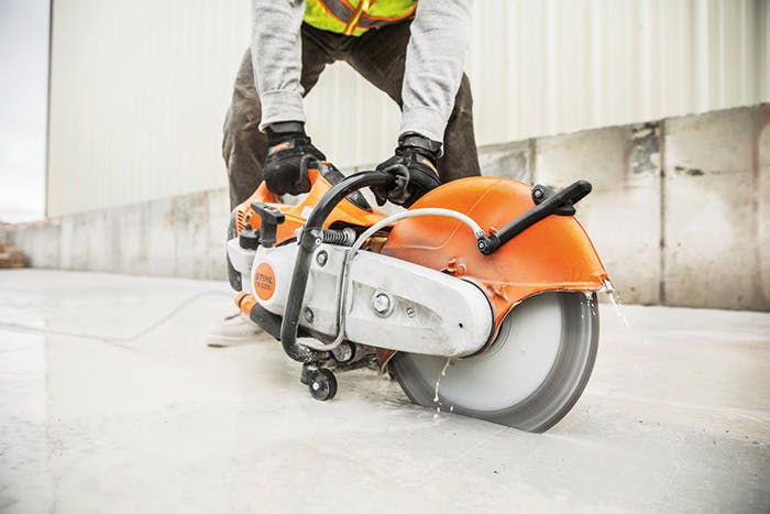 Stihl TS 500i Professional Concrete Cutter | 14" Cutting Wheel, Electronic Water Control, EFI